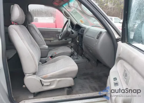 2002 Toyota Tacoma Base V6 z USA, uszkodzony, nr VIN 5TEWN72N42Z047712